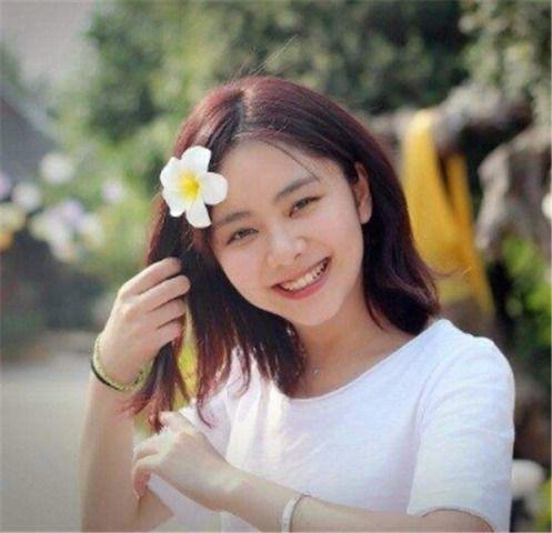 热门 明星 郑爽,娱乐圈风云变幻中的璀璨明星