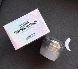 明星会涂身体素颜霜吗,揭秘素颜霜的神奇魅力