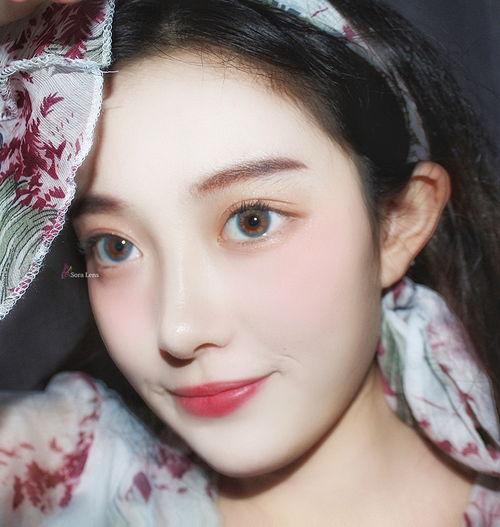 戴美瞳 网红,打造时尚视觉盛宴